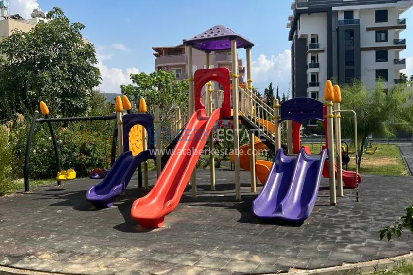 City apartment with a glazed balcony after renovation in Gazipasa 5 