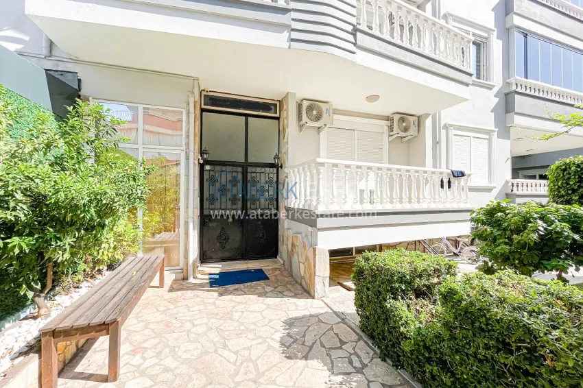 2+1 apartment in Alanya, Oba — furnished, with a large glazed balcony and a convenient location 15 