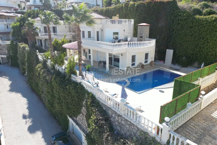 Two-storey villa in Alanya Kargıcak - with private pool and rental license 1 