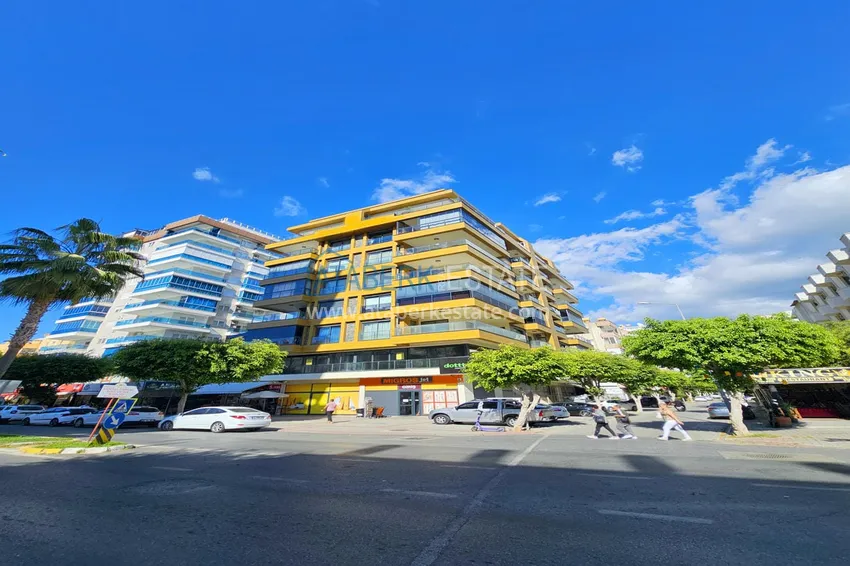 Furnished 1+1 apartment in Mahmutlar — 150 m from the sea, Barbarossa Avenue 2 