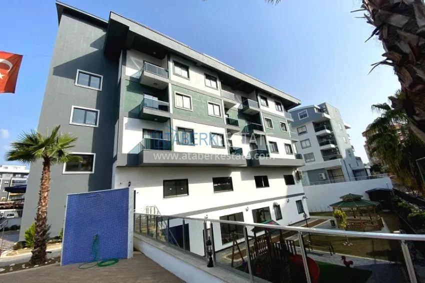 1+1 apartment in Alanya Oba - well-maintained complex, pool view 4