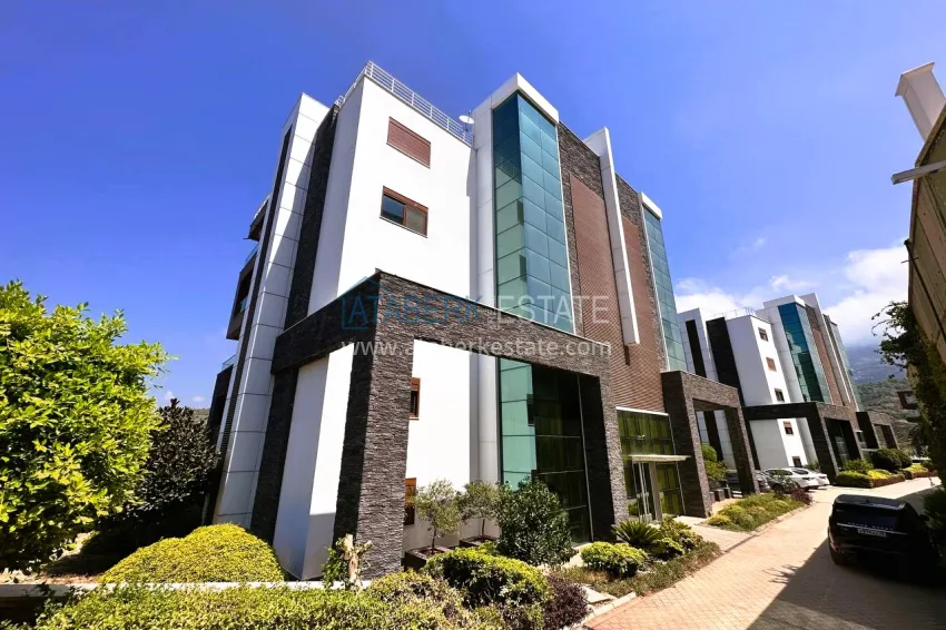 2+1 apartment with panoramic views of the sea and nature in Mahmutlar — in a premium complex 1