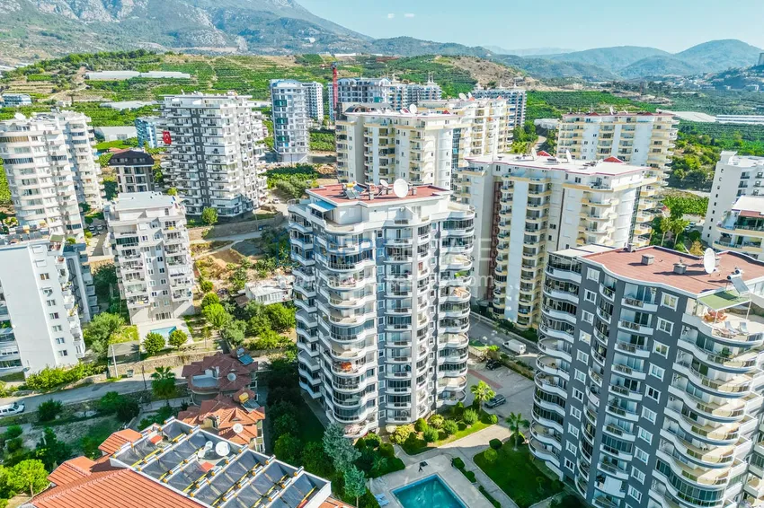 2+1 apartment with sea view in Alanya Mahmutlar district  2 