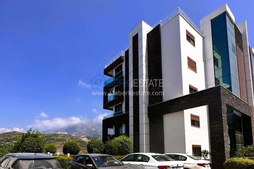 2+1 apartment with panoramic views of the sea and nature in Mahmutlar — in a premium complex 2