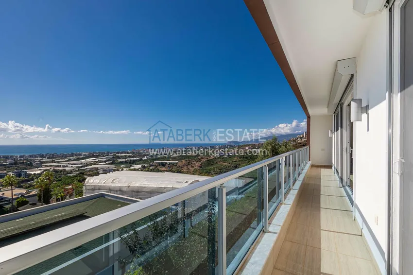 Purchase  Elegant 3+1 villa with panoramic sea and mountain views in an elite complex — Alanya, Kargicak district 10 