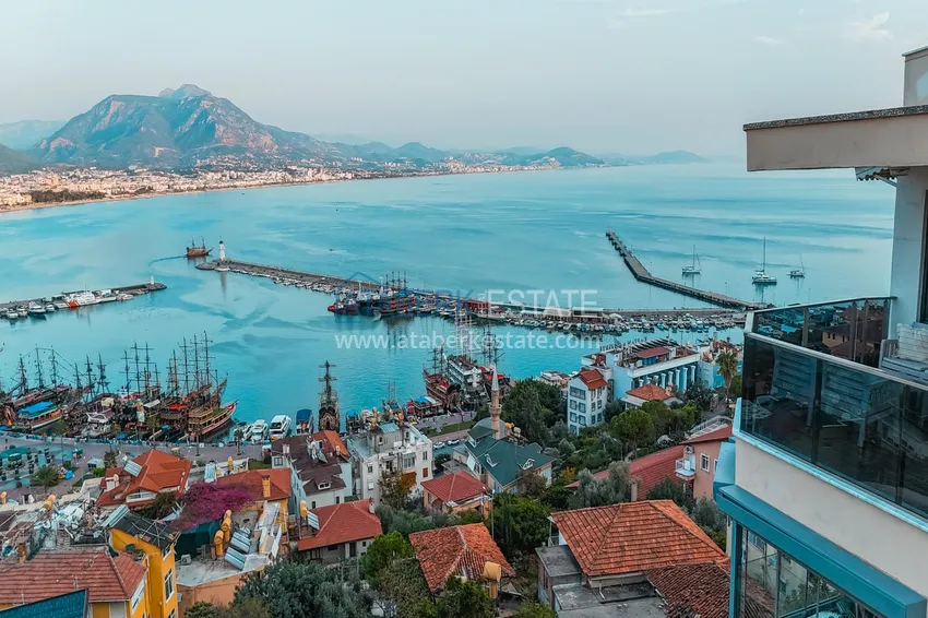 3+1 apartment for a residence permit in Alanya, Kale district - furnished and with panoramic views of the sea and port  11 