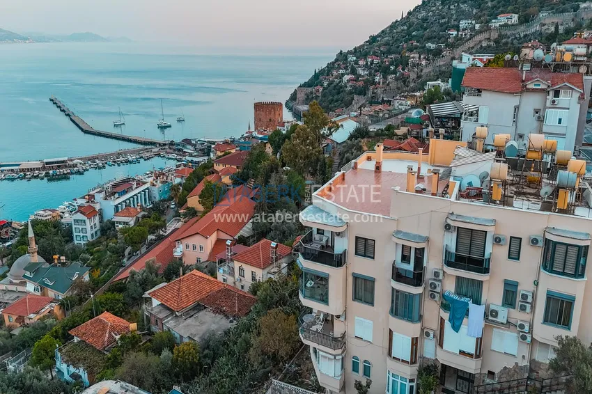 3+1 apartment for a residence permit in Alanya, Kale district - furnished and with panoramic views of the sea and port  1 