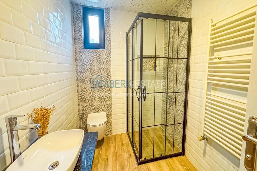 Purchase  3+1 apartment for a residence permit in Alanya, Kale district - furnished and with panoramic views of the sea and port  35 