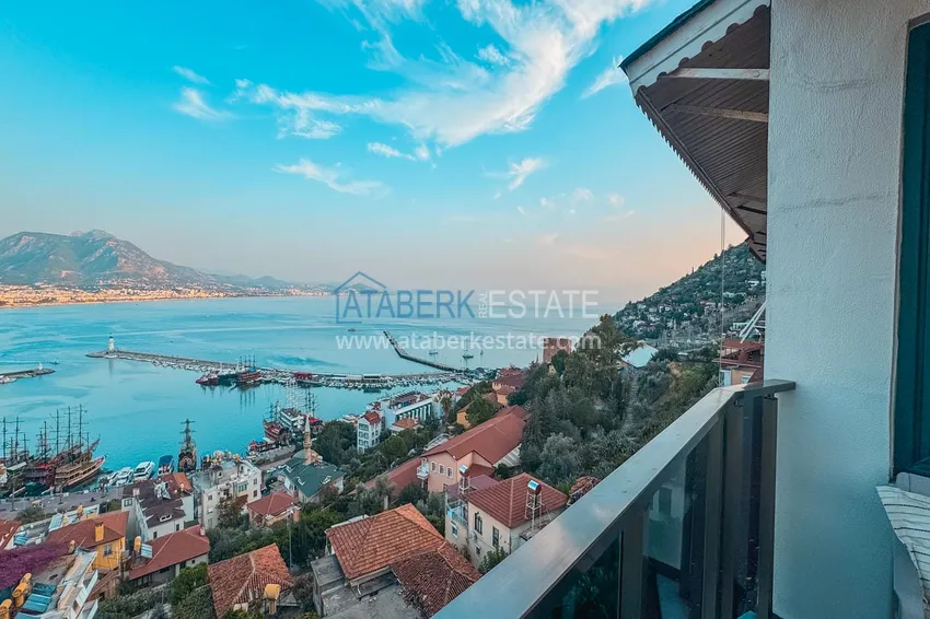 Purchase  3+1 apartment for a residence permit in Alanya, Kale district - furnished and with panoramic views of the sea and port  40 