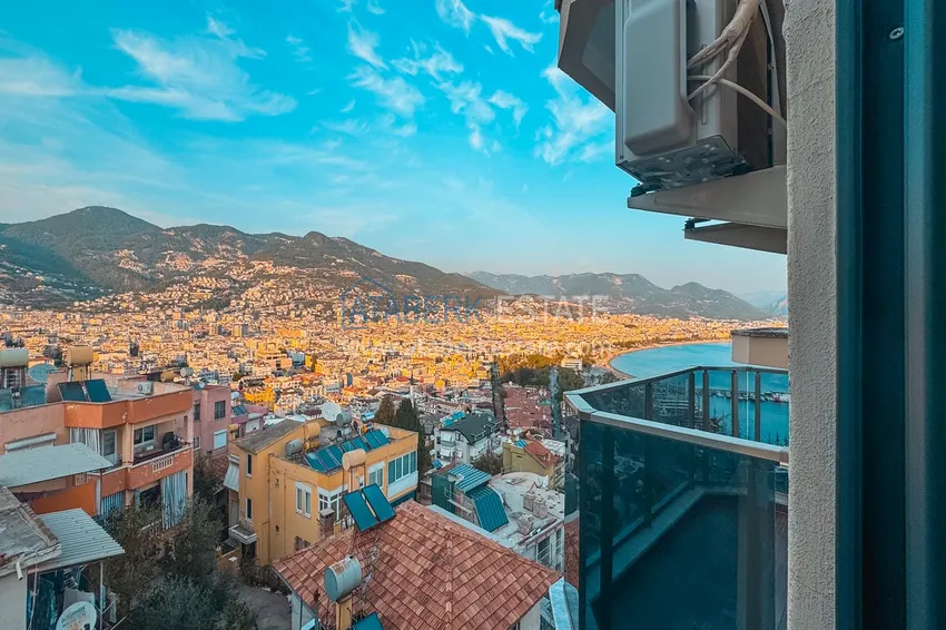 Purchase  3+1 apartment for a residence permit in Alanya, Kale district - furnished and with panoramic views of the sea and port  43 