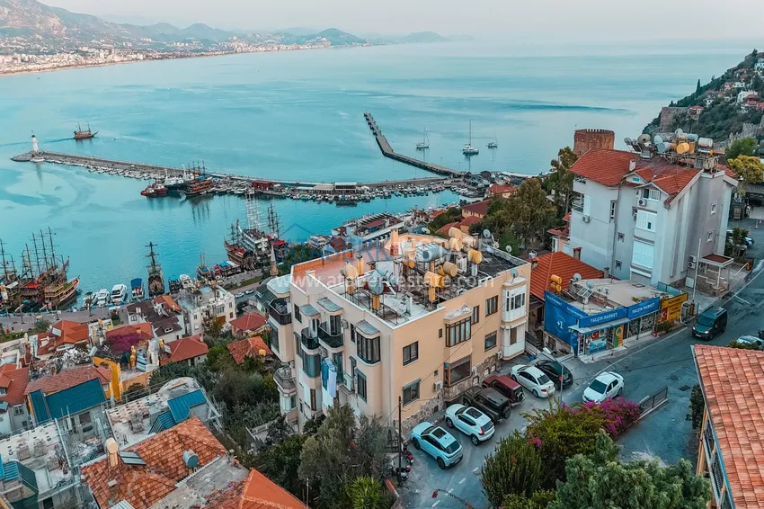 3+1 apartment for a residence permit in Alanya, Kale district - furnished and with panoramic views of the sea and port  5 