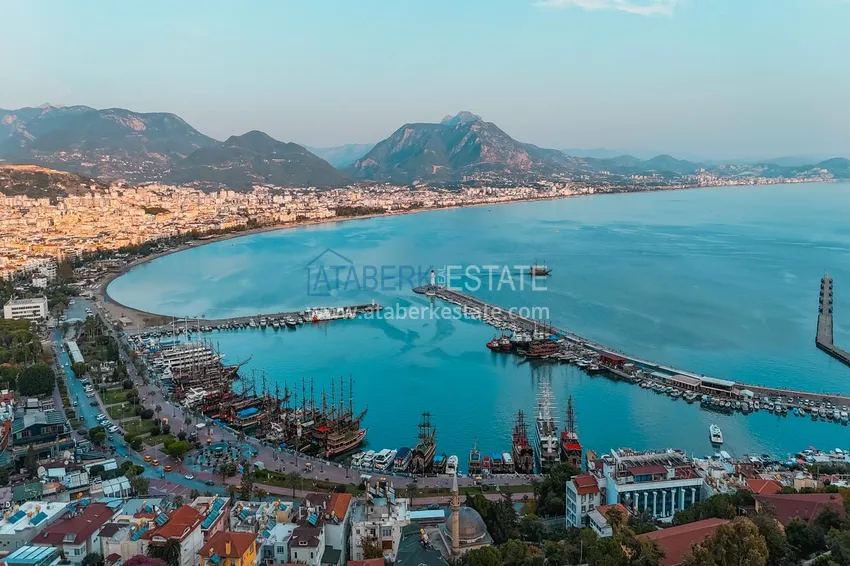 3+1 apartment for a residence permit in Alanya, Kale district - furnished and with panoramic views of the sea and port  7 