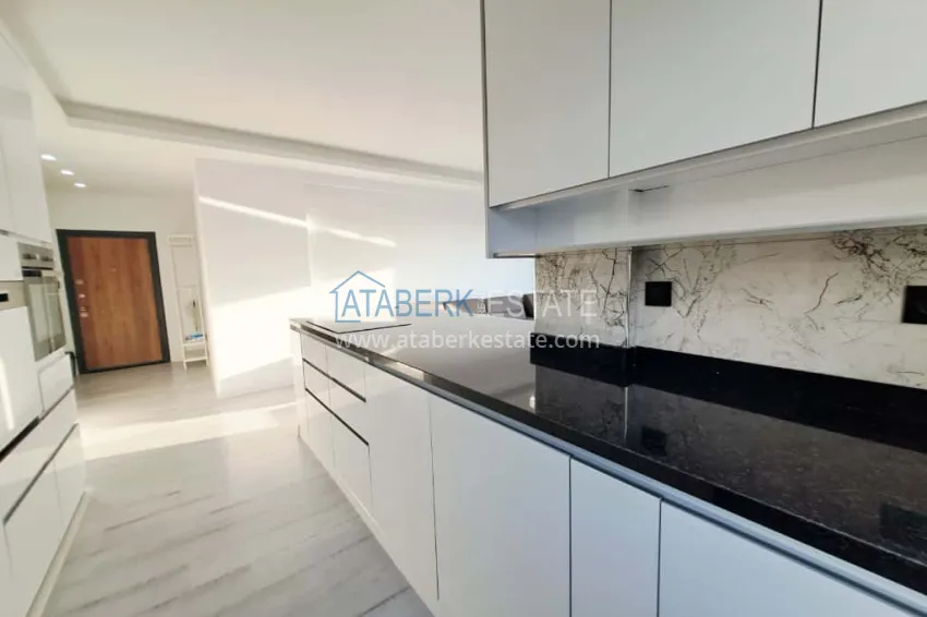 Purchase 3+1 duplex penthouse in Kargicak - with panoramic views and designer redevelopment 10