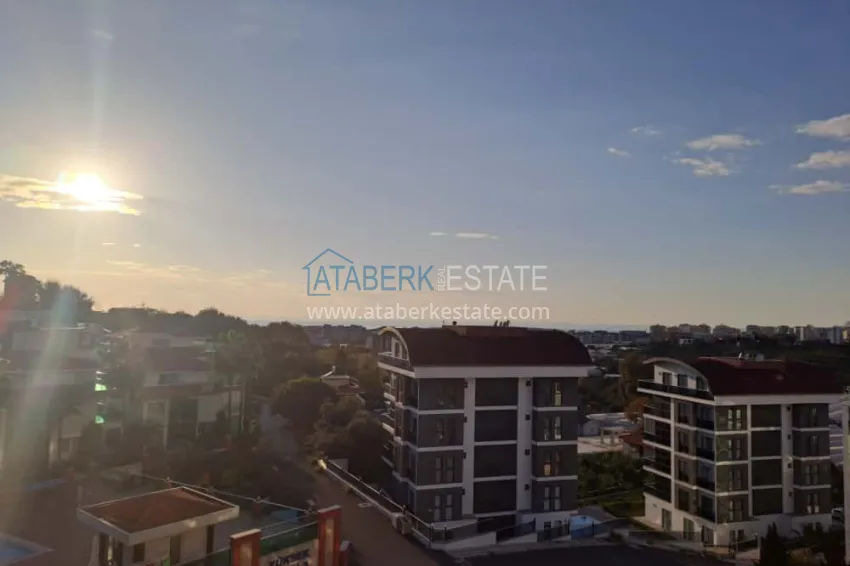 Purchase 3+1 duplex penthouse in Kargicak - with panoramic views and designer redevelopment 12