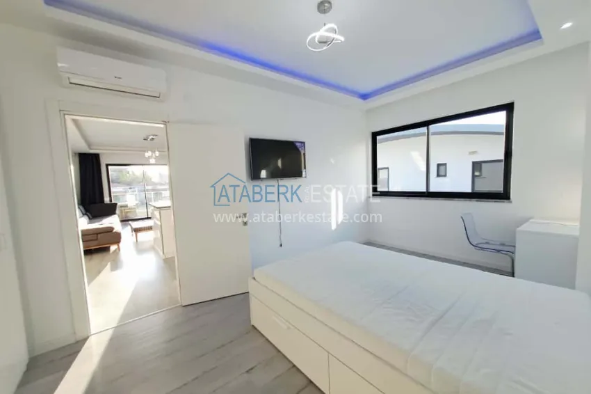 Purchase 3+1 duplex penthouse in Kargicak - with panoramic views and designer redevelopment 14