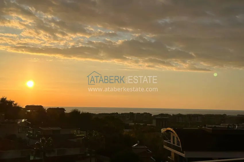 Purchase 3+1 duplex penthouse in Kargicak - with panoramic views and designer redevelopment 25