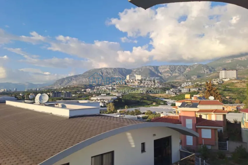 Purchase 3+1 duplex penthouse in Kargicak - with panoramic views and designer redevelopment 32