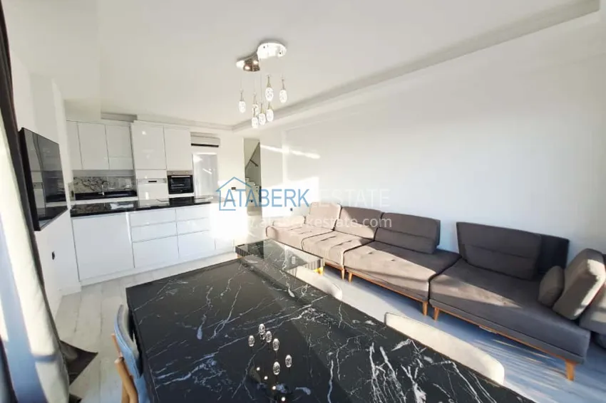 Purchase 3+1 duplex penthouse in Kargicak - with panoramic views and designer redevelopment 6