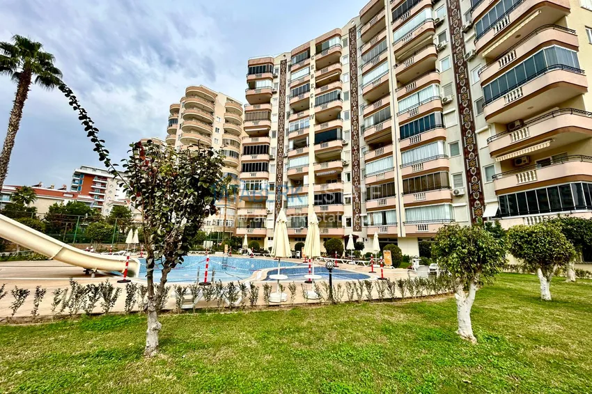 2+1 apartment in Mahmutlar with furniture and two balconies  3 