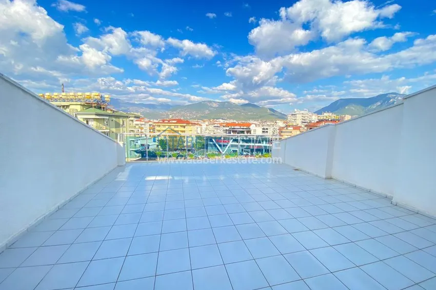1+1 apartment in Alanya, Oba — turnkey with a glazed balcony, near the sea 10