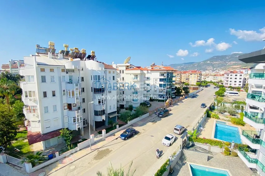 1+1 apartment in Alanya, Oba — turnkey with a glazed balcony, near the sea 12