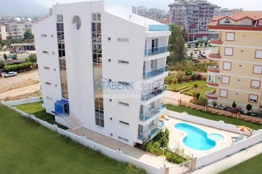 1+1 apartment in Alanya, Oba — turnkey with a glazed balcony, near the sea 2
