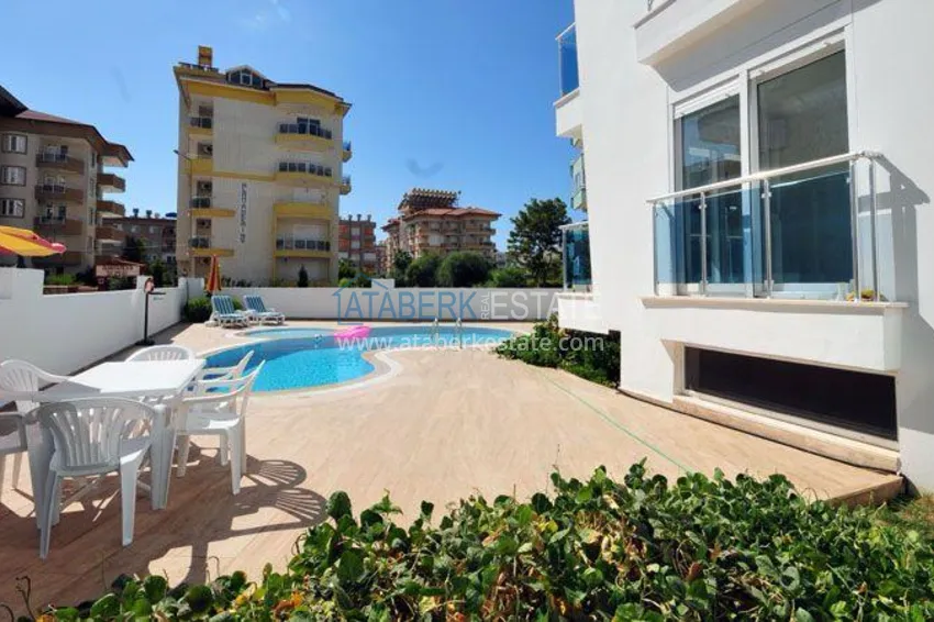 1+1 apartment in Alanya, Oba — turnkey with a glazed balcony, near the sea 4