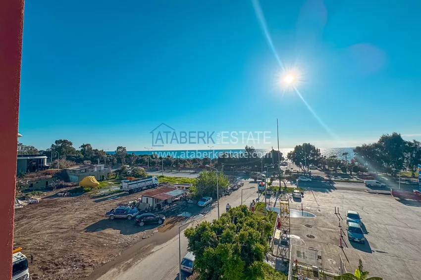 Purchase Linear 3+1 apartment in Kargicak on the first line — with a separate kitchen and sea view 13