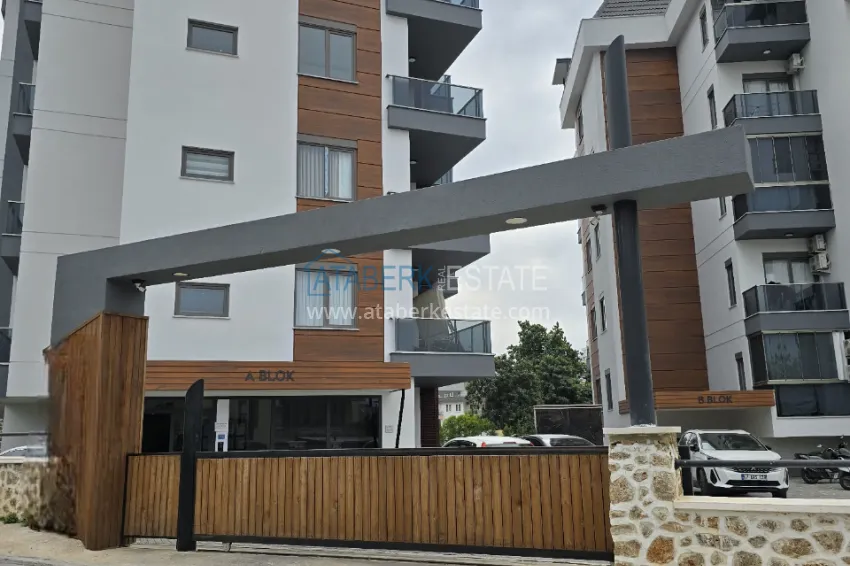 Garden duplex 2+1 in Tosmur with fine finishing 2 