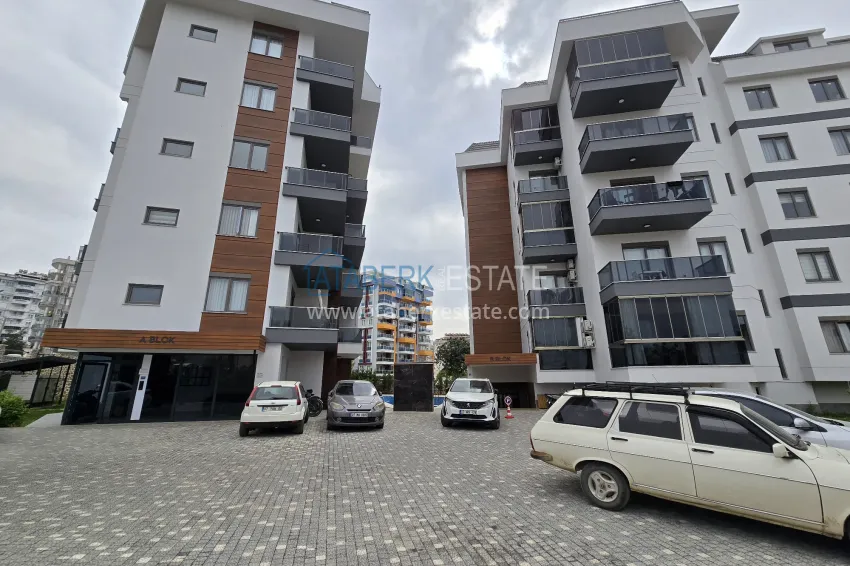 Garden duplex 2+1 in Tosmur with fine finishing 4 