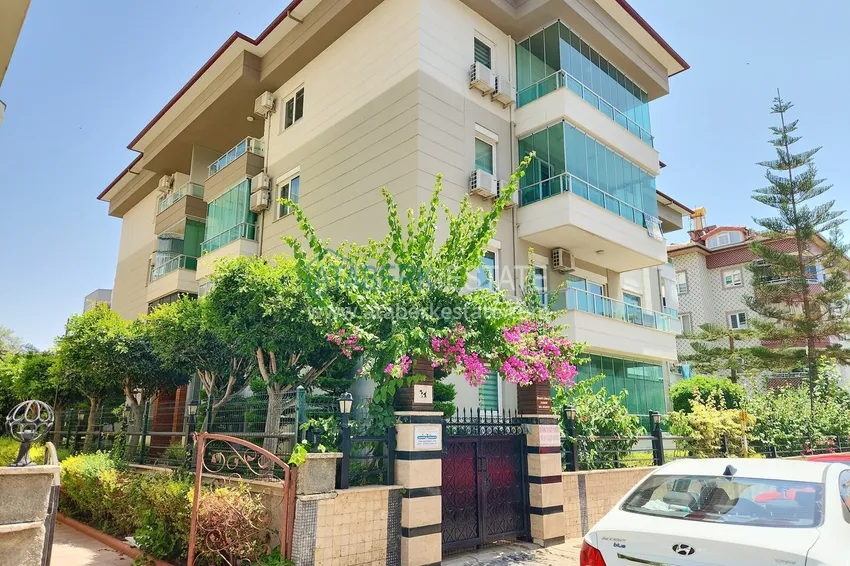 3+1 penthouse duplex with furniture and a glazed balcony in the Oba area. Real estate for a residence permit 1 