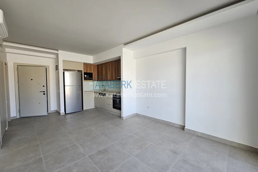 Purchase 1+1 apartment in Kestel 200 meters from the sea - with sea and mountain views 3 