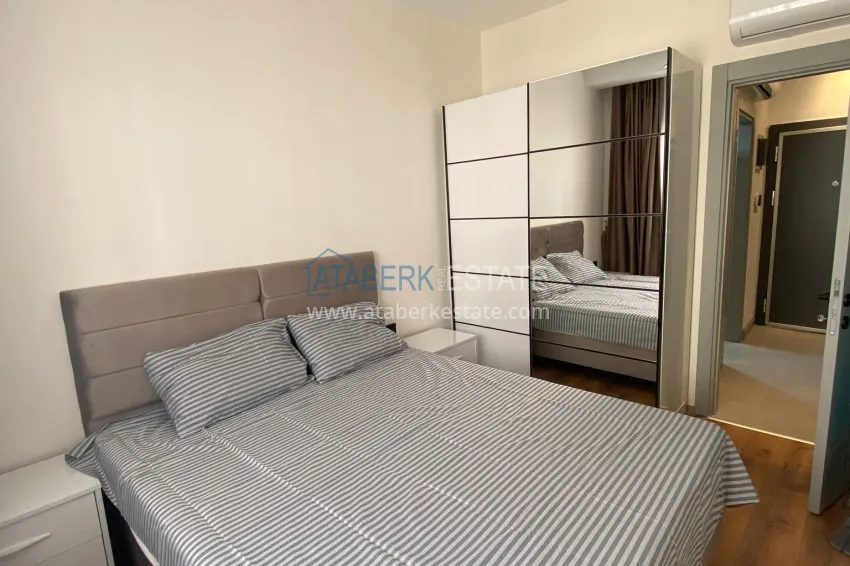 Purchase 1+1 penthouse for short-term rent in the center of Alanya - furnished, 250 m to Keykubat Beach No. 43 11 