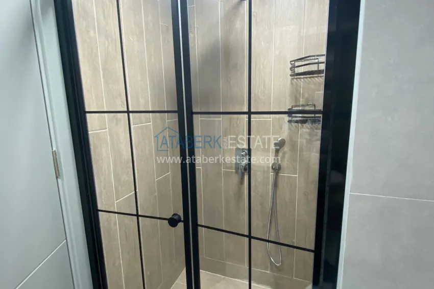 Purchase 1+1 penthouse for short-term rent in the center of Alanya - furnished, 250 m to Keykubat Beach No. 43 15 