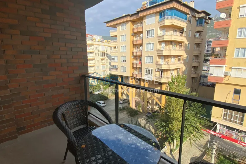 Purchase 1+1 penthouse for short-term rent in the center of Alanya - furnished, 250 m to Keykubat Beach No. 43 18 