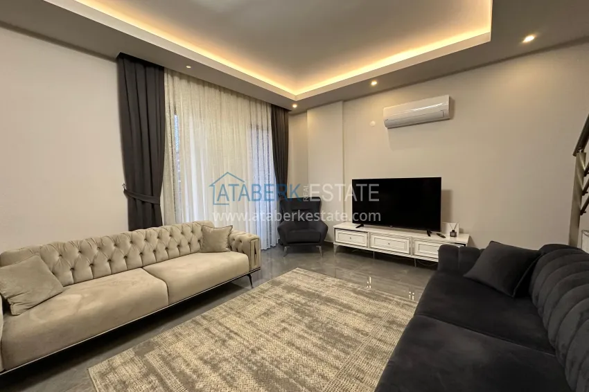Purchase 2+1 duplex penthouse with furniture in Alanya, Oba district 3 