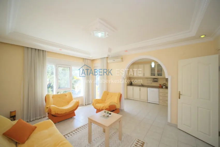 Purchase Apartment 2+1 in Alanya for a residence permit — furnished from the sea, Oba district 3 