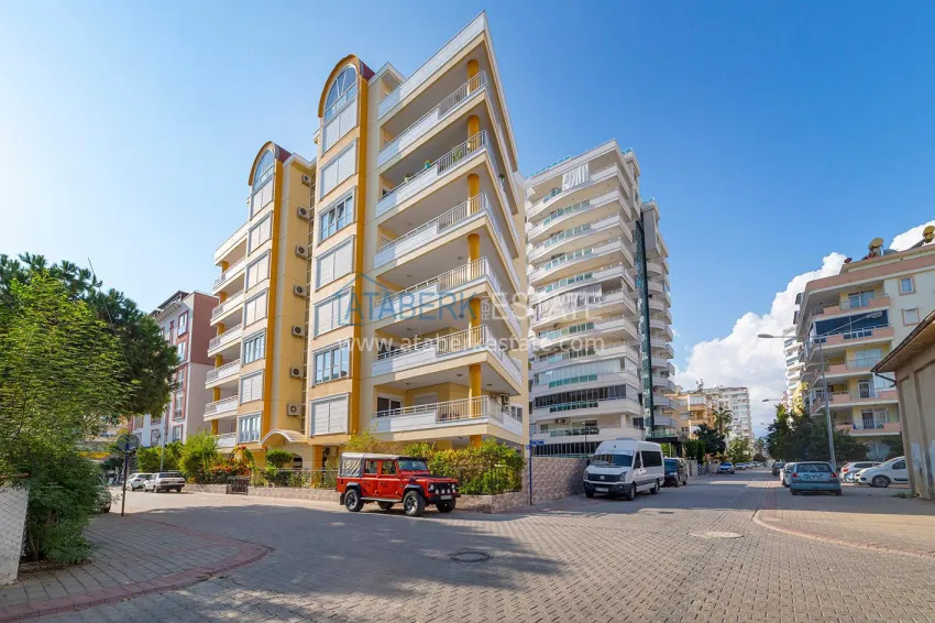 3+1 apartment near the sea in Alanya, Mahmutlar — linear, furnished 1 