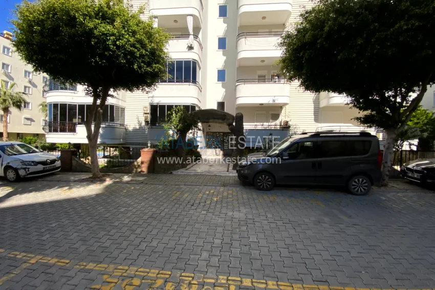 2+1 apartment in Mahmutlar - in a well-maintained complex and only 350 m from the sea 2
