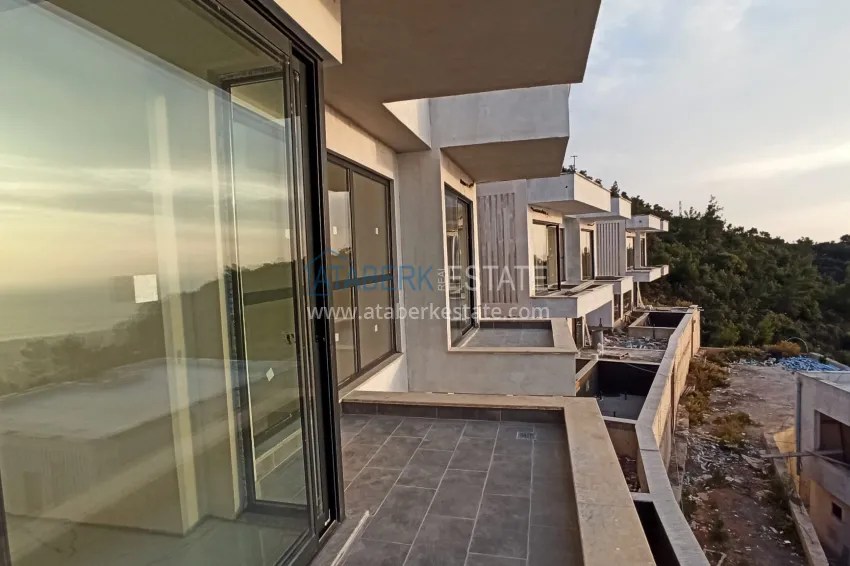 Purchase Luxury villa with panoramic views in a picturesque area of Alanya — suitable for obtaining a residence permit 24