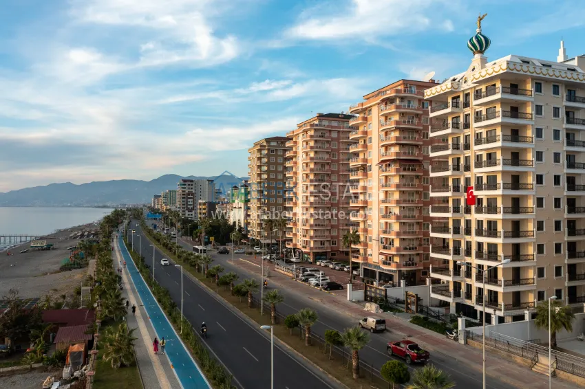 Beachfront apartments in Mahmutlar - real estate in Alanya from the developer 1