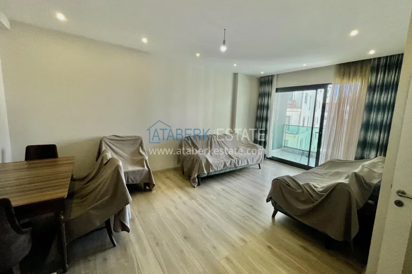 Purchase Apartment 2+1 in the center of Alanya - with a separate kitchen, furniture, suitable for a residence permit 3