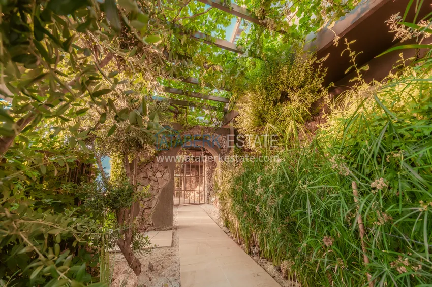 Apartments with panoramic views from the developer in the historic heart of Alanya. Property for a residence permit 25 