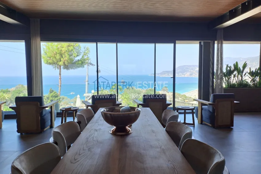 Apartments with panoramic views from the developer in the historic heart of Alanya. Property for a residence permit 35 