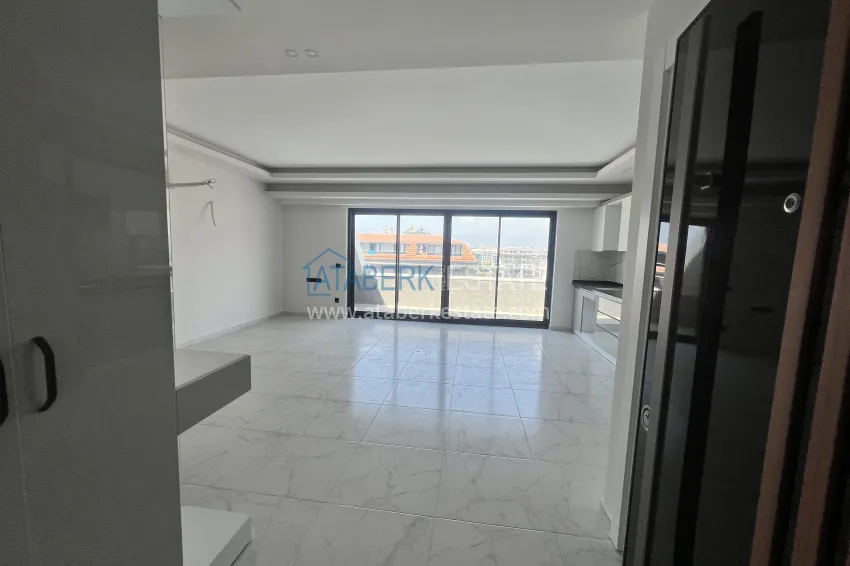 Purchase 2+1 duplex in Kargicak, 250 meters from the beach - duplex penthouse with sea view 1 