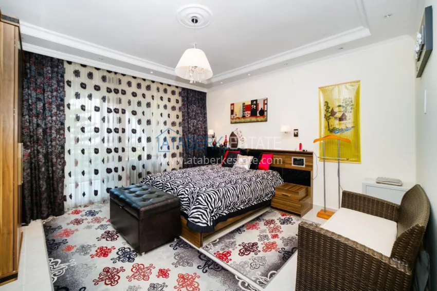 Purchase Villa 3+1 by the sea in Konakli — furnished, for a residence permit, with an excellent location 17 