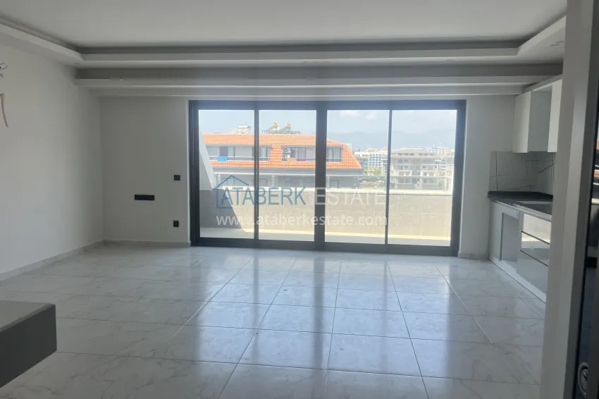 Purchase 2+1 duplex in Kargicak, 250 meters from the beach - duplex penthouse with sea view 2 