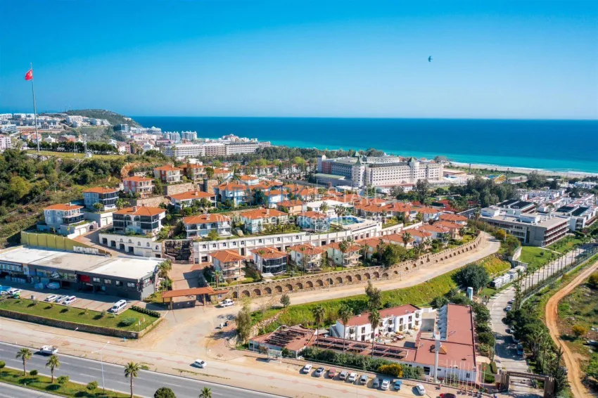 Villa 3+1 by the sea in Konakli — furnished, for a residence permit, with an excellent location 3 