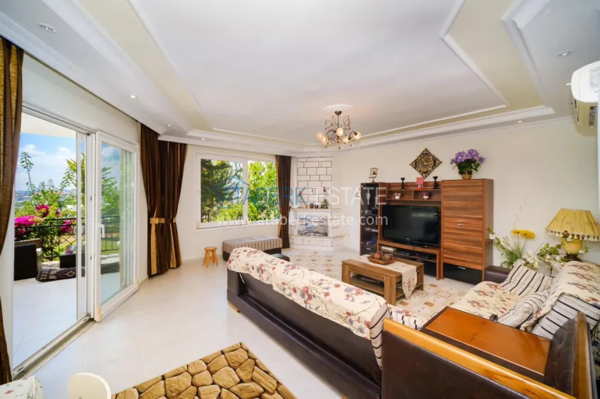 Purchase Villa 3+1 by the sea in Konakli — furnished, for a residence permit, with an excellent location 1 