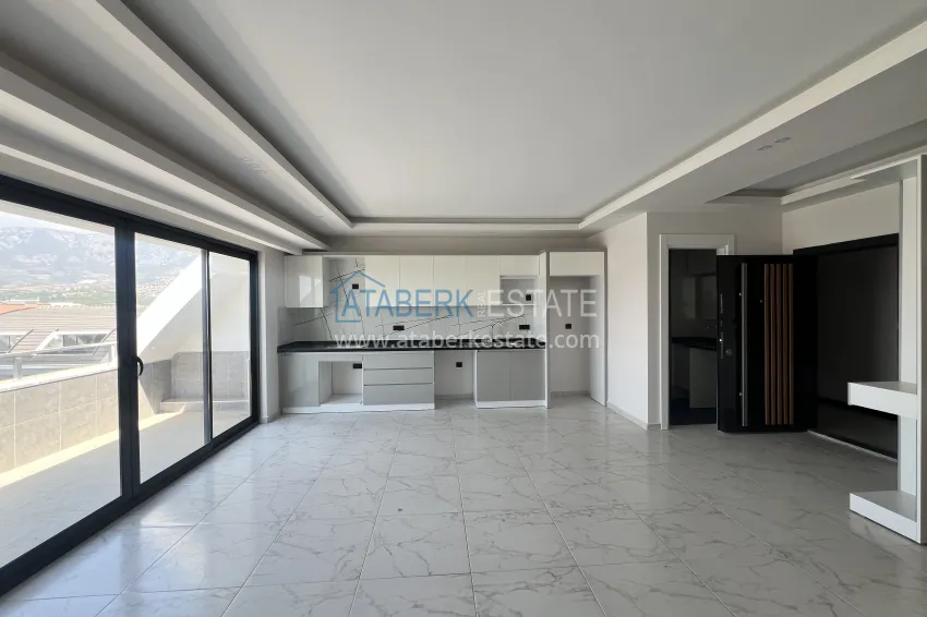 Purchase 2+1 duplex in Kargicak, 250 meters from the beach - duplex penthouse with sea view 4 